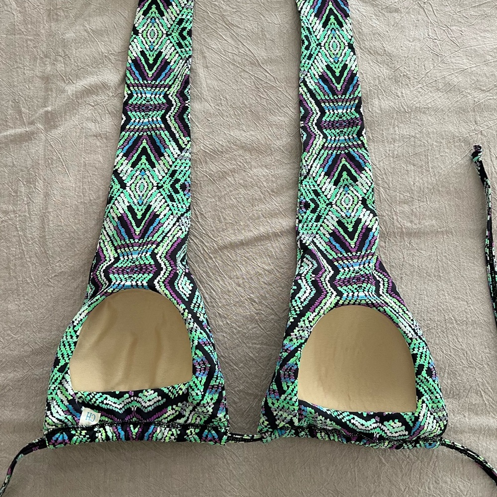 Convertible Geometric Patterned Wrap Halter Bande… - image 4